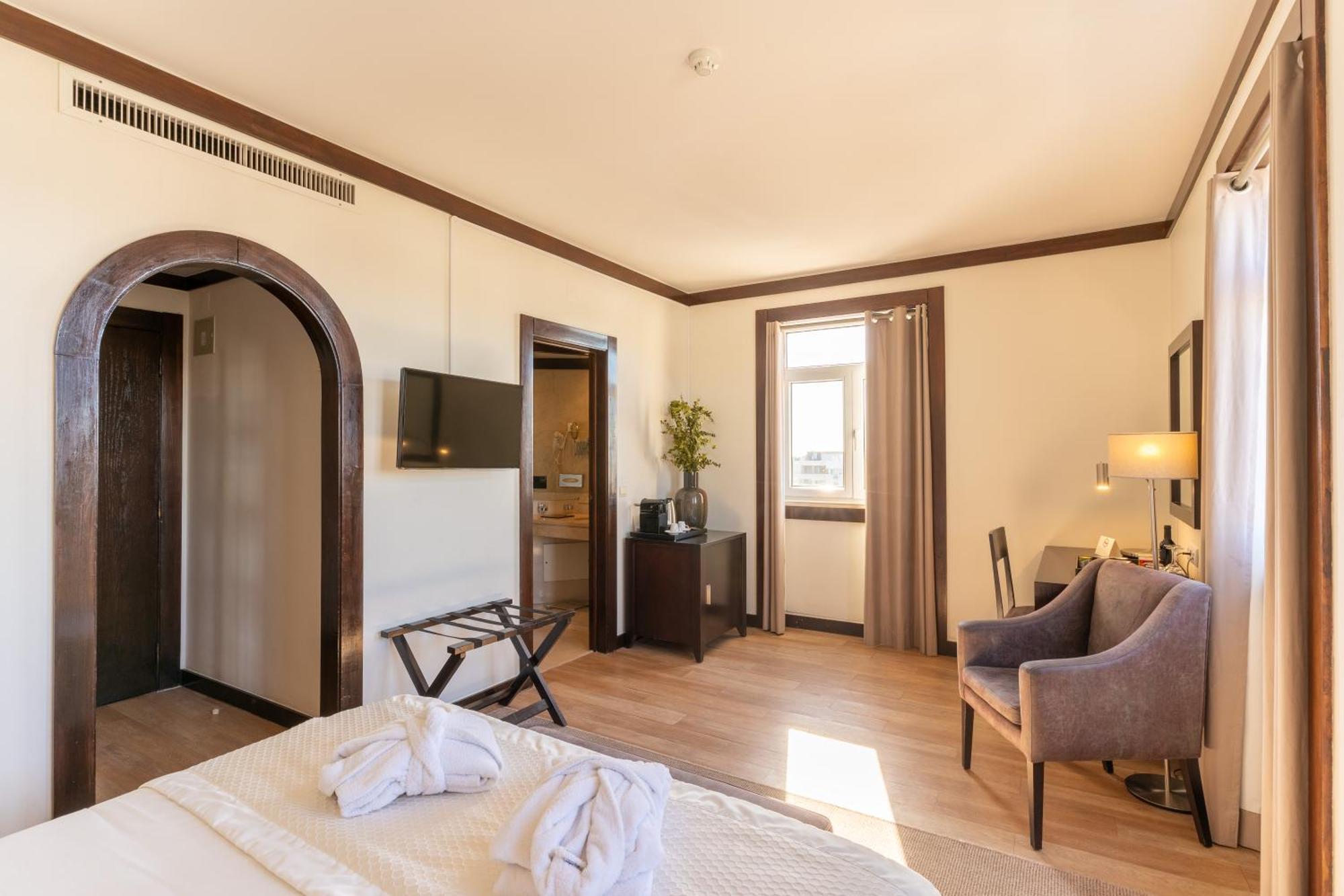 Hotel Inglaterra - Charme & Boutique เอสตอริล ภายนอก รูปภาพ