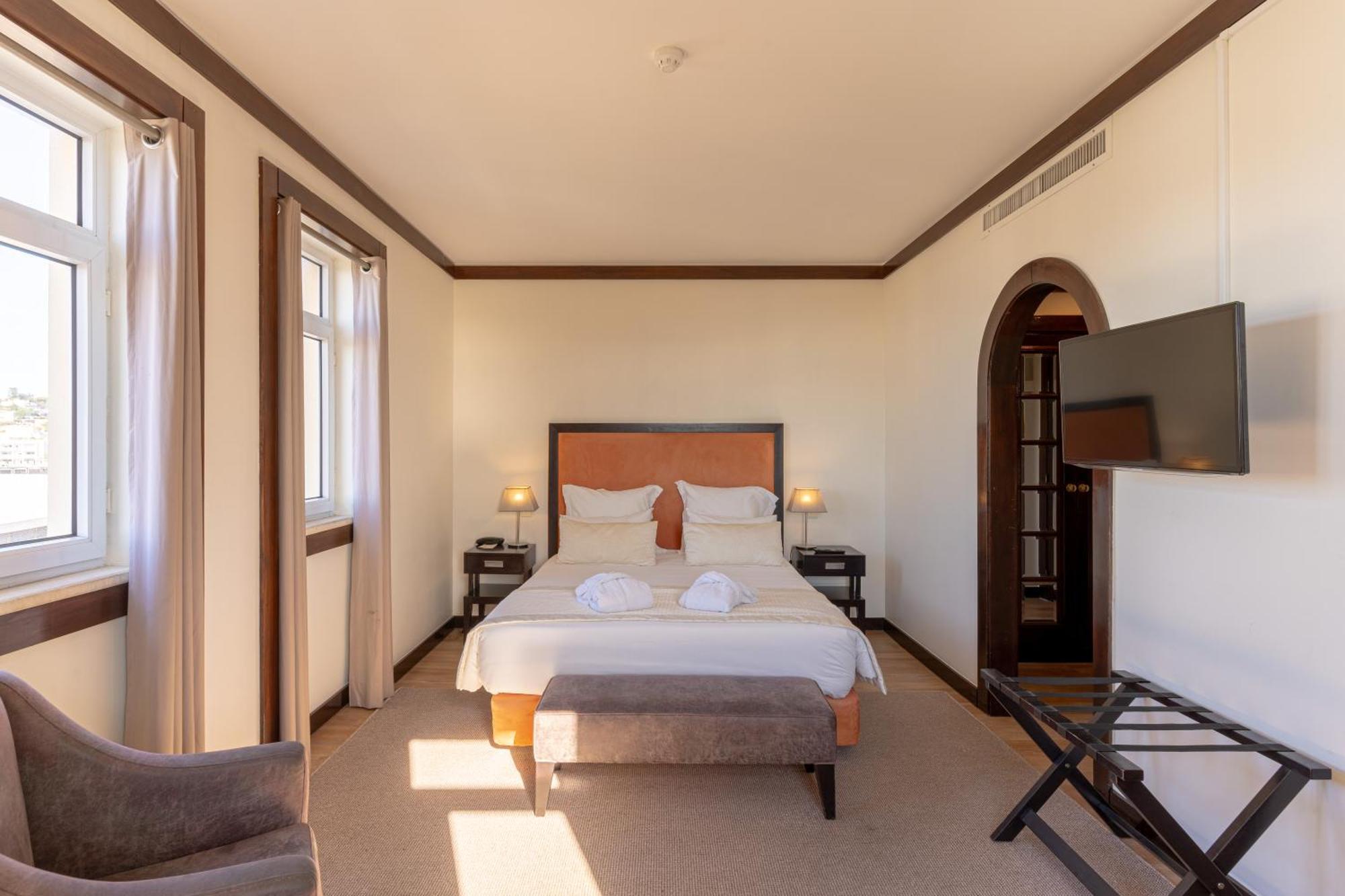 Hotel Inglaterra - Charme & Boutique เอสตอริล ภายนอก รูปภาพ